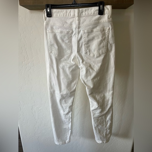 EVERLANE| White Skinny Ankle Jeans, Size 27••• - Picture 7 of 13